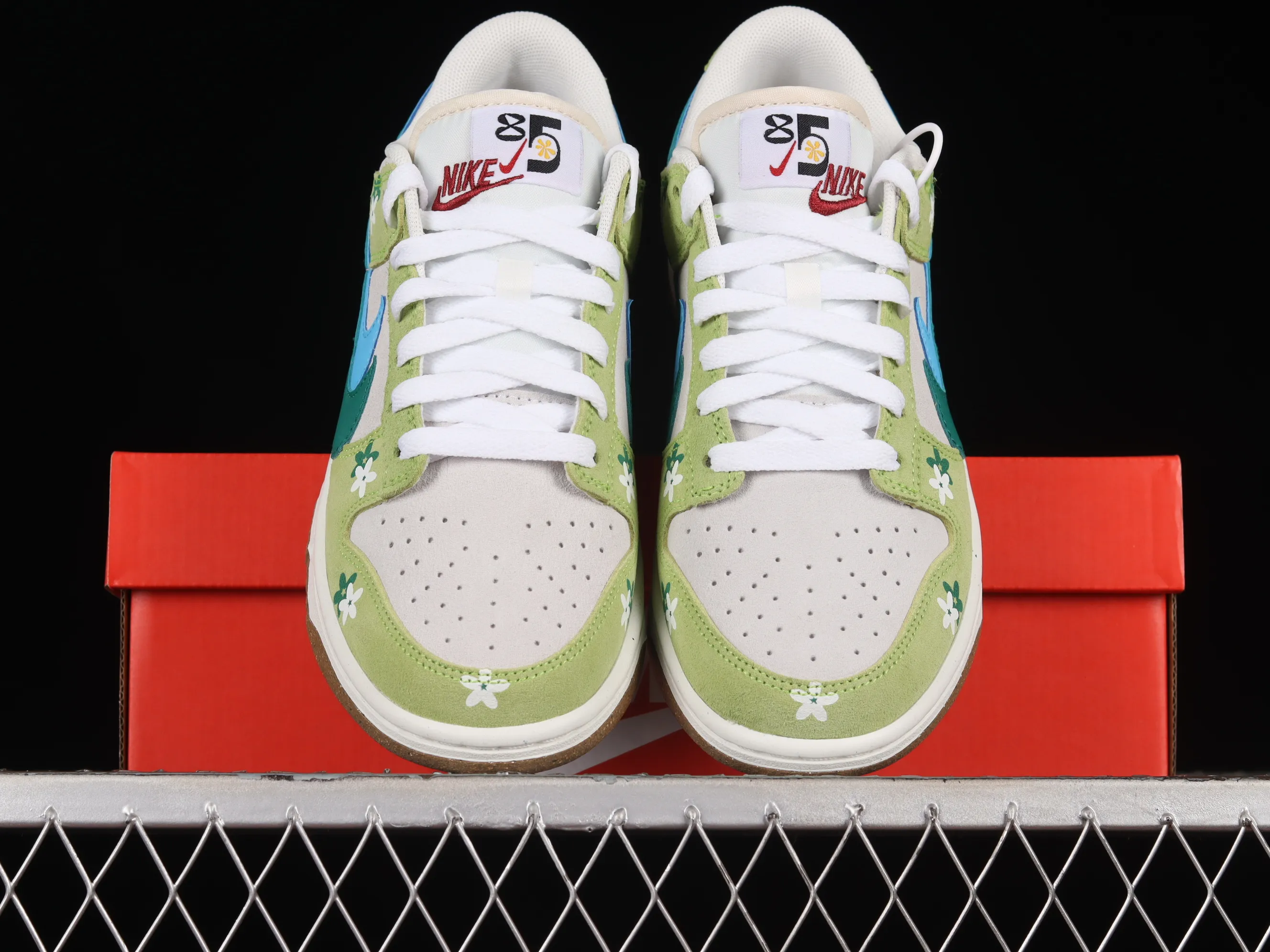 All Categories Nk SB Dunk Series Nk SB Dunk Low Low-top sneakers Nk SB Dunk Low "85" Spring Flower SB low-top sports and leisure sneakers DO9457-125